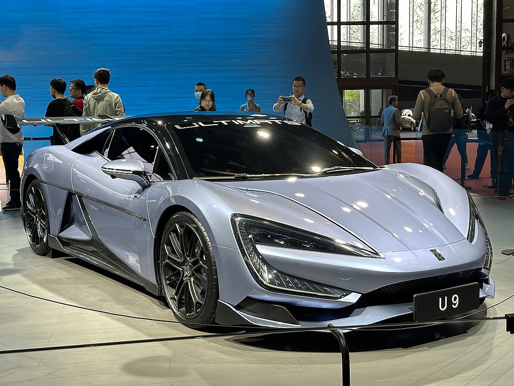 Китайският супер автомобил, който бие Lamborghini и Tesla по цена!