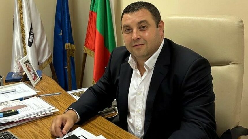 Кметът на Омуртаг Ешреф Ешрефов е бил арестуван при акция в общинската администрация вчера!