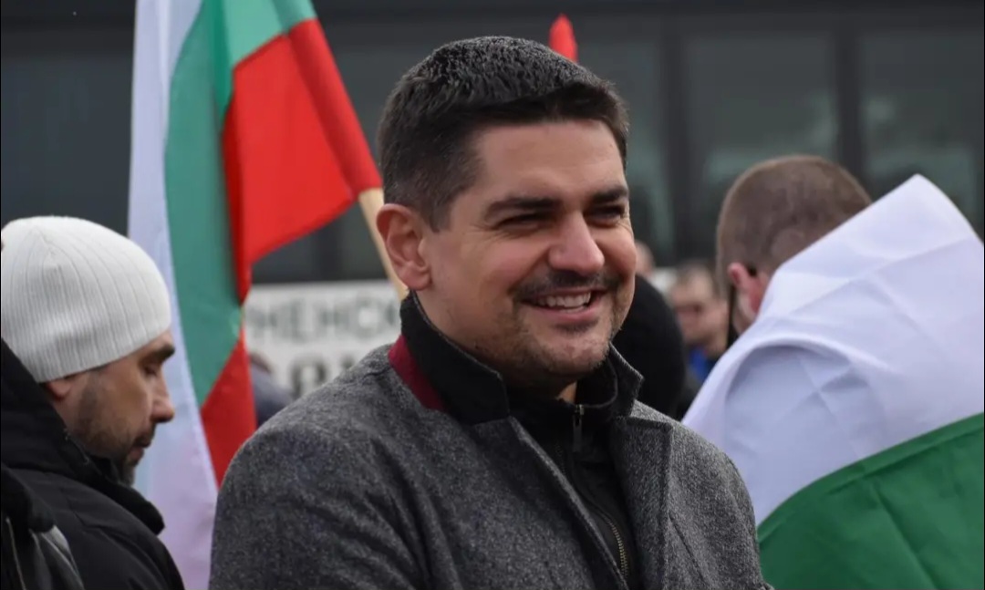 Радостин Василев от Шипка: специално обръщение и поздрав към всички българи по случай ,,3 Март, националният празник и ден на Освобождението”!